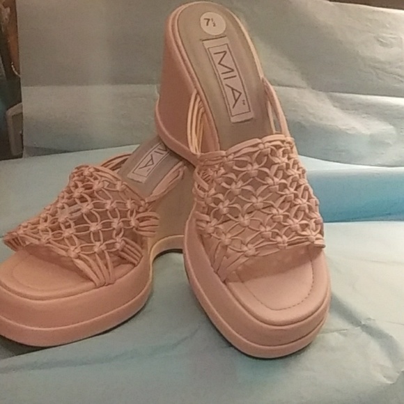 Mia Shoes Shoes | Wedge Shoe Light Pink | Poshmark